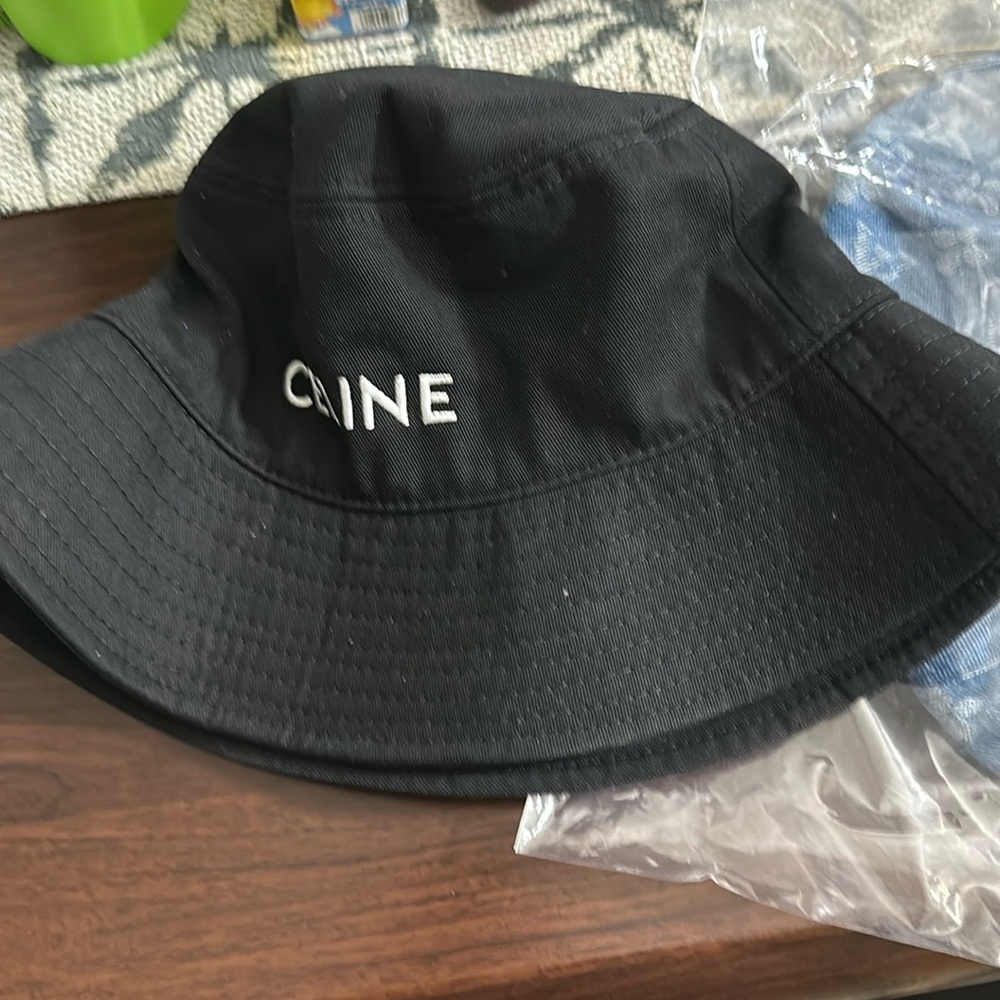 Bucket hat black